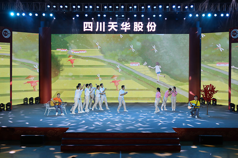 04 情景歌曲：小芳.jpg